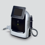 لیزر کیوسوئیچ پیکوشور